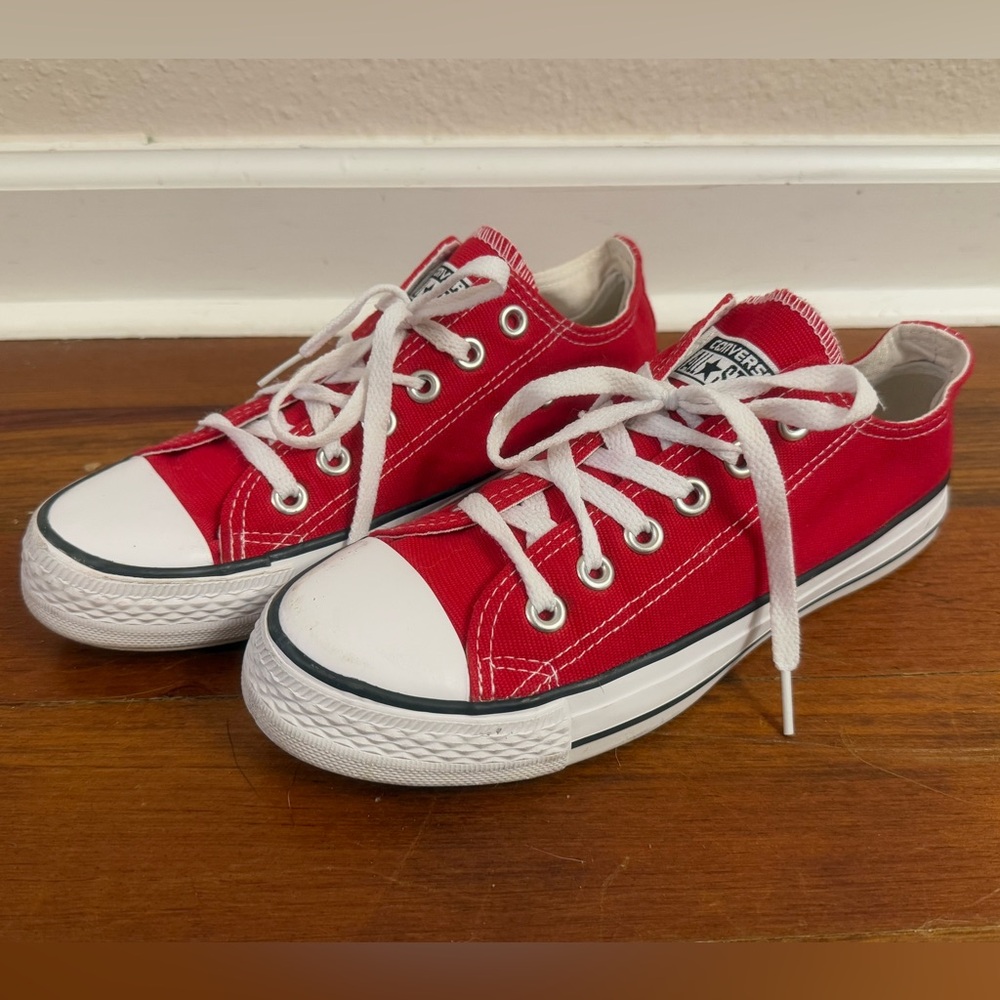 CONVERSE Chuck Taylor All Star Canvas, RED, Size 6 Men’s / 7.5 Women’s